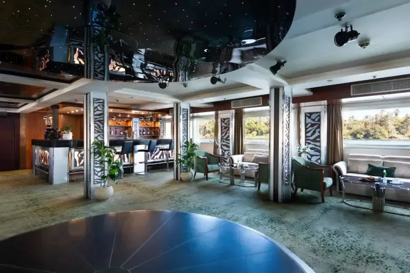 Esmeralda Lounge Bar | Egypt For Travel